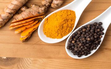 ترکیب این دو ادویه معجزه می کند