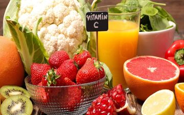 از عوارض جانبی ویتامین C چه می دانید؟