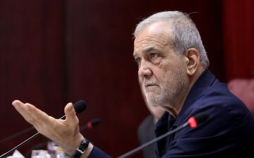 پزشکیان: ثروتمندان نباید از مالیات فرار کنند؛ دهک‌بندی‌ها اصلاح می‌شود