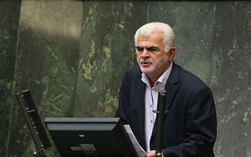 عضو کمسیون بهداشت مجلس: اختصاص یارانه معیشتی مشکلات ناشی از کرونا را حل نمی‌کند