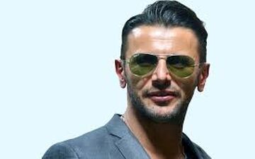 سلفی امین حیایی به همراه دختران چینی در سریال «ساخت ایران۲»
