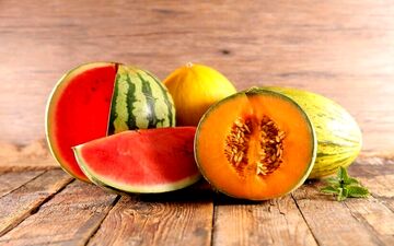 از خوردن این دو میوه غافل نشوید