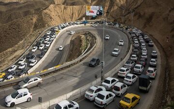 
ترافیک در این جاده شمالی سنگین است
