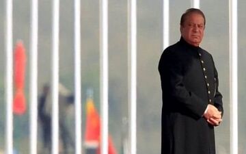 دیوان عالی پاکستان نواز شریف را از ریاست حزب حاکم عزل کرد