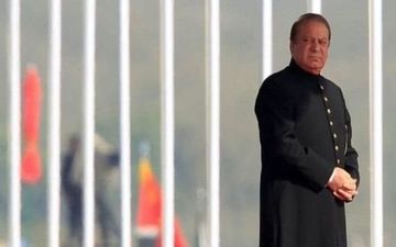 دیوان عالی پاکستان نواز شریف را از ریاست حزب حاکم عزل کرد