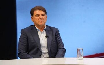 
 استاندار کرمانشاه در جمع استانداران برتر کشور قرار گرفت/ استاندار کرمانشاه وامدار هیچ فرد و جریانی نیست



 
