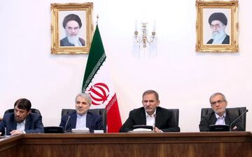 باید از دستگاه دیپلماسی به طور کامل حمایت شود