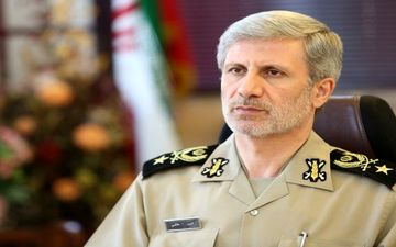 امیر حاتمی جان باختن افسران نیروی دریایی روسیه را تسلیت گفت 