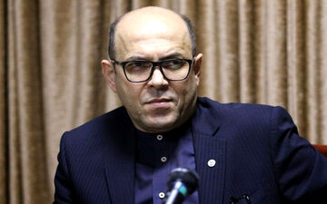 سعادتمند:  روی قرارداد برخی از بازیکنان تجدید نظر می کنیم
