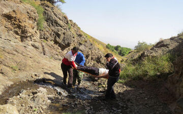 نجات دو گروه کوهنورد مفقود شده در ارتفاعات شهرستان باغملک