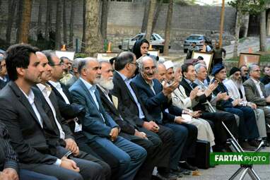 مراسم رونمایی از تندیس میرزا رضا کلهر