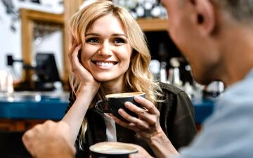 چه چیزی واقعاً شما را برای یک شریک عاطفی جذاب می‌کند؟