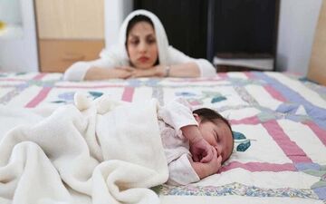 شرایط مرخصی زایمان ۹ ماهه چیست؟