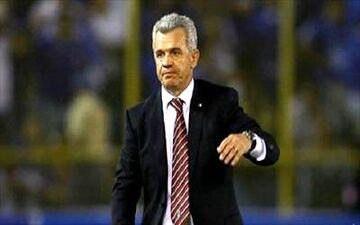  خط و نشان سرمربی الوحده برای پرسپولیس/ باید پرسپولیس را شکست دهیم