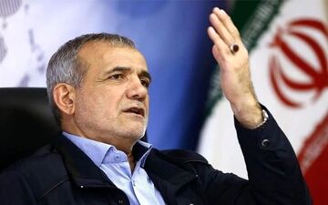 دیدار و گفت‌وگوی رئیس‌جمهور منتخب با بازاریان و کسبه تهران + ویدئو