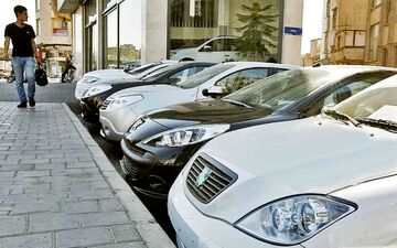 کاهش قیمت یک تا ۲۰ میلیون تومانی برخی خودروها در بازار | جدول قیمت خودروهای داخلی و خارجی را ببینید