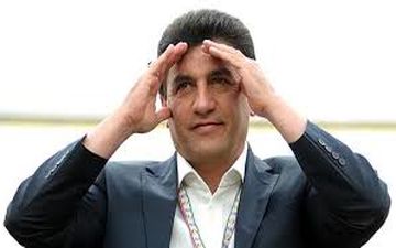 عکس/ تبریک متفاوت امیر قلعه نویی به خبرنگاران