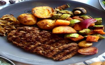 طرز تهیه استیک سالزبری| خوشمزه و راحت!