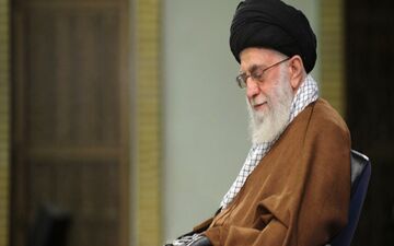 دستور رهبر انقلاب در پی سقوط هواپیمای مسافربری/ لزوم پیگیری کوتاهی‌ها یا تقصیرهای احتمالی و مراقبت از عدم تکرار

