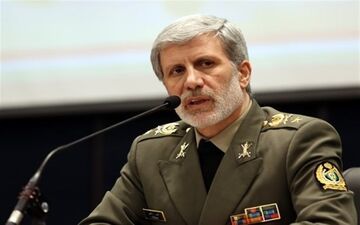  وزیر دفاع: برنامه‌هایی در حوزه هوایی داریم که دشمن را شگفت زده خواهد کرد 