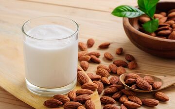جایگزین های لبنیات برای کسانی که به لاکتوز حساسیت دارند