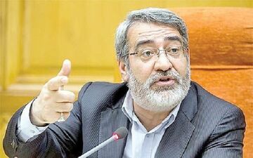 رحمانی فضلی:
۵۰ درصد نیاز کاغذ کشور را می‌توان در داخل تولید کرد