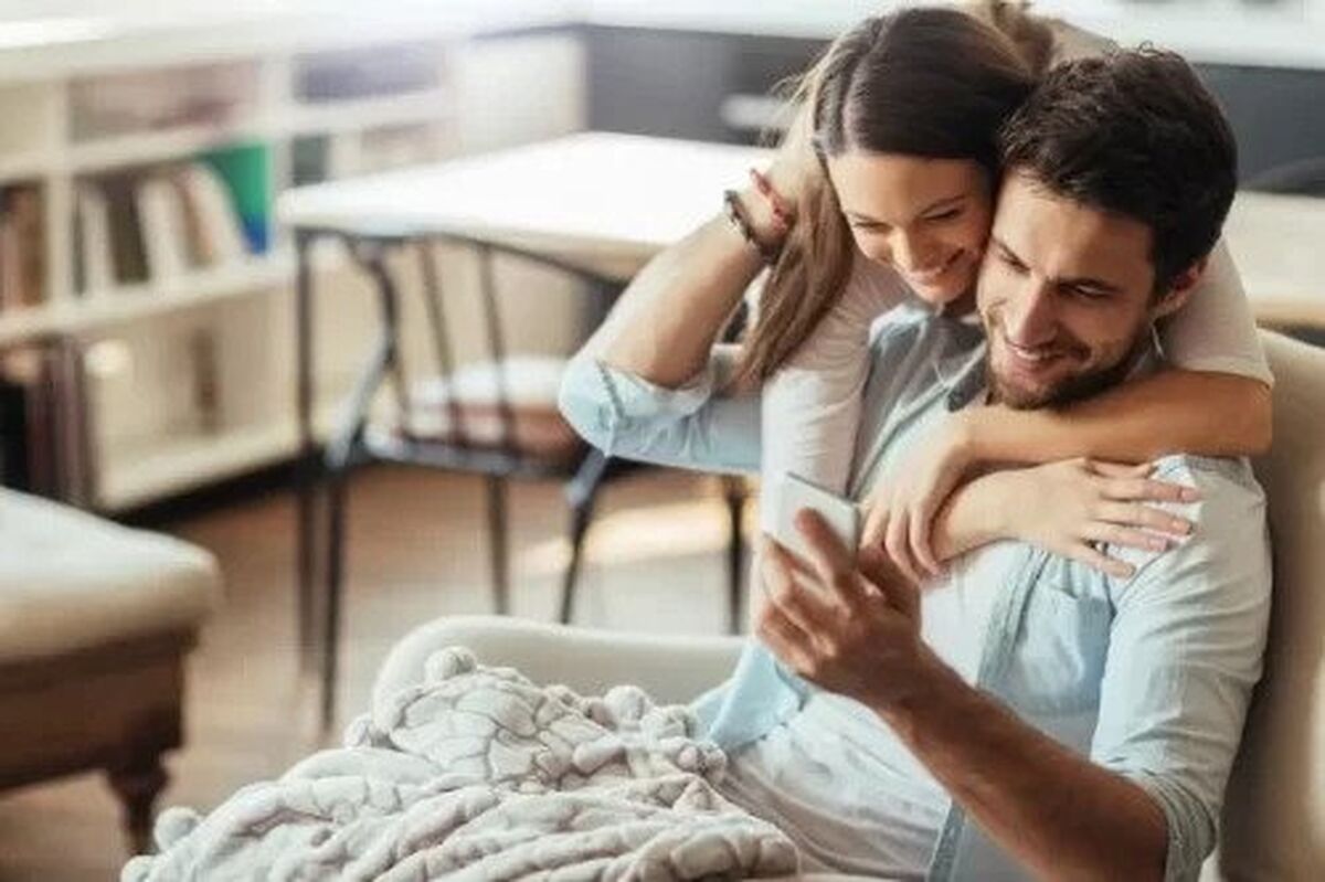 یک زن باید برای مردش چه کارهای خاصی انجام دهد؟