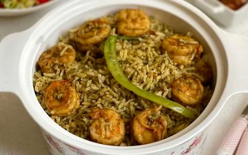 طرز تهیه میگو پلو بوشهری؛ غذای دریایی خوشمزه با طعمی اصیل