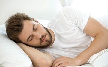 خواب شما بخاطر اضطراب داشتن بهم خورده، بخوانید