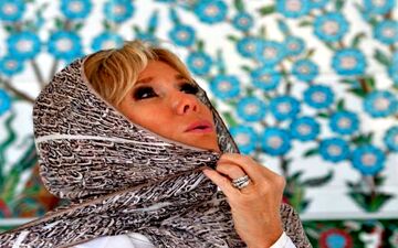 همسر رییس جمهور فرانسه محجبه شد/تصاویر