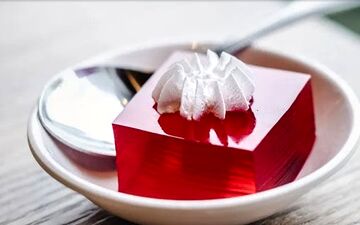 مصرف ژله تاثیری در چاقی صورت دارد؟
