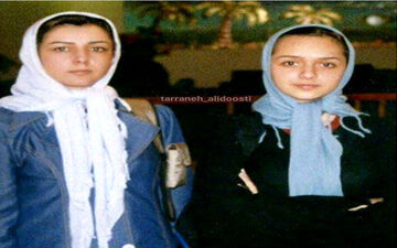عکس/ظاهر ساده ترانه علیدوستی در 15 سالگی در کنار مادرش