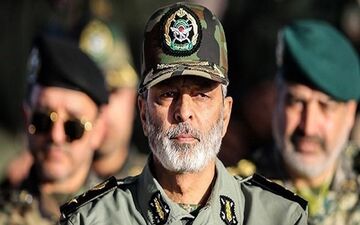 فرمانده کل ارتش: بن‌بستی برای ما وجود ندارد