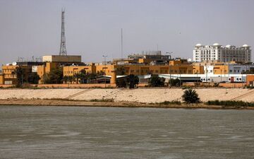 تحلیلگر عراقی: تغییرات جدید در سیاست آمریکا نسبت به عراق در راه است