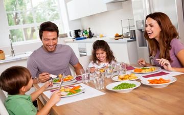چه والدینی می توانند فرزند شاد تربیت کنند؟

