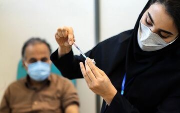 واکسیناسیون اساتید حق التدریس و کارکنان شرکتی دانشگاه آزاد آغاز  شد
