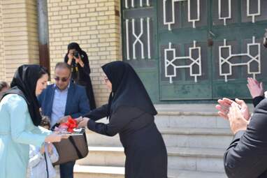 برپایی نمایشگاه گروهی پوستر هنرمندان کرمانشاهی به مناسبت روز جهانی گرافیک در دانشکده فنی‌وحرفه‌ای دختران