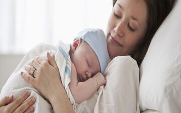 مزایا و معایب سزارین از زبان متخصص بیماری های زنان/ روش های دارویی و غیردارویی زایمان بی درد