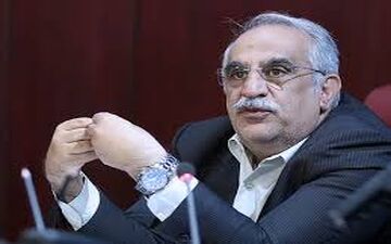 دریافت مالیات از خریداران عمده سکه و ارز و واردکنندگان خودرو