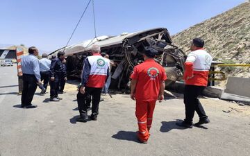 اعلام تعداد فوتی های حادثه سقوط اتوبوس به دره در جاده دماوند تا این لحظه