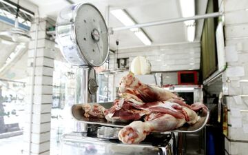  افزایش قیمت گوشت تا مرز 50 هزار تومان/ جزئیات توزیع گوشت در ماه رمضان