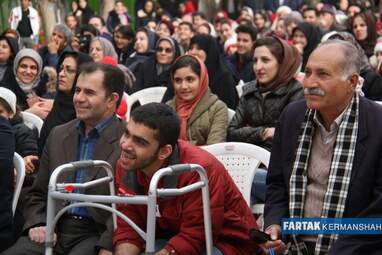 کرمانشاهیان با تخم مرغ های رنگی به استقبال بهار رفتند به روایت تصویر