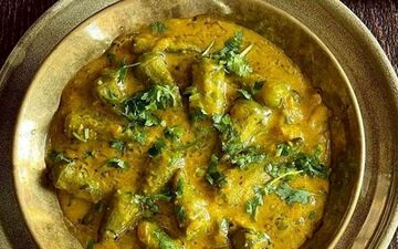 طرز تهیه خوراک بامیه با کشک| حتما برای عزیزانت درستش کن!