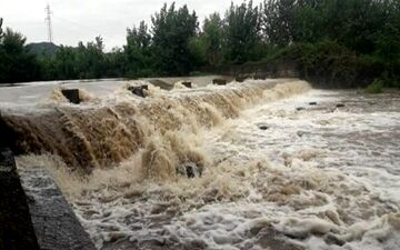 فرماندار شهرستان کوهرنگ: همه رودخانه‌های شهرستان کوهرنگ طغیان کرده است