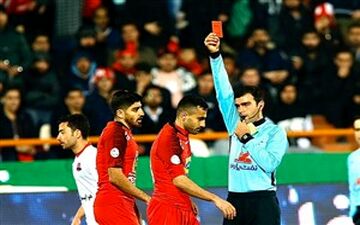 نظر ستاره پرسپولیس در مورد اخراجش دی دیدار با نساجی