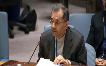 تخت‌روانچی: اعمال تحریم‌های یکجانبه آمریکا موجب افزایش رنج سوری‌ها می‌شود