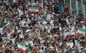  ترس از تماشاگران مانع اتلاف وقت + عکس