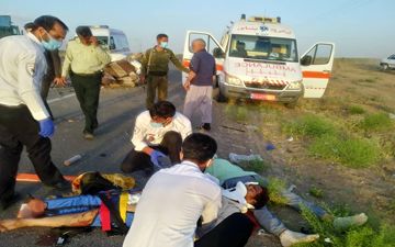 واژگونی ۲ دستگاه خودرو در جاده‌های ساوه پنج مصدوم و یک کشته بر جا گذاشت
