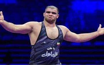 صعود هر ۴ فرنگی کار ایران به نیمه نهایی/ درخشش ستاره های جوان کشتی ایران