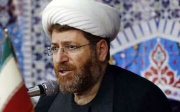 توزیع ۲۰۰۰ بسته مهر تحصیلی بین دانش‌آموزان کرمانشاهی